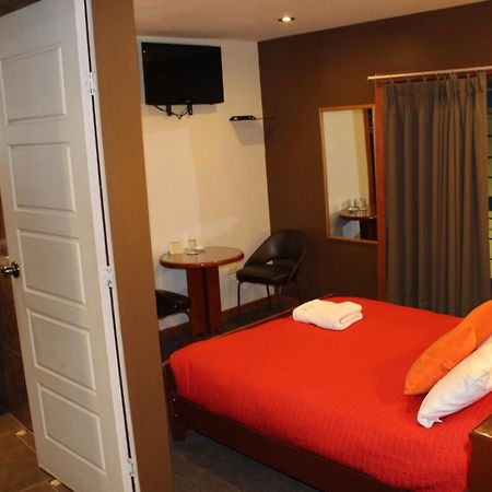 Hotel Amtallpa San Blas Inn クスコ エクステリア 写真